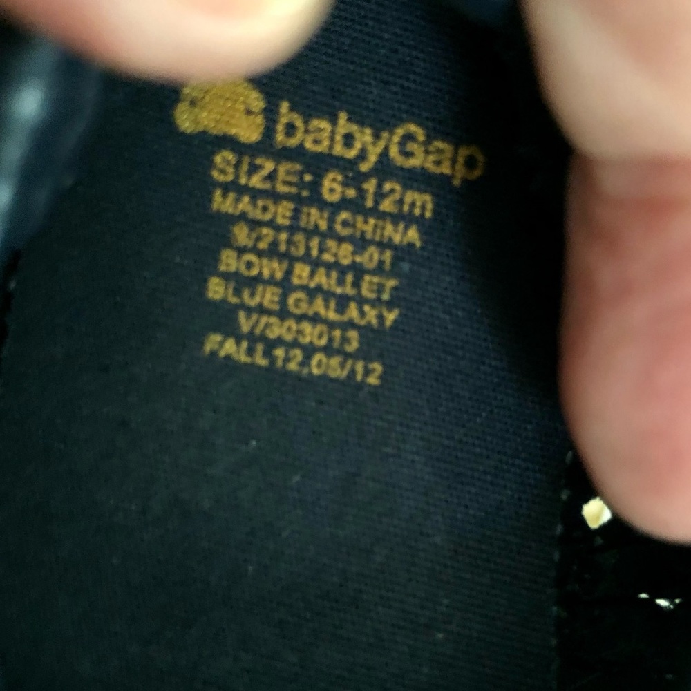 NWT Baby Gap Bow Ballet Flats. Size 6-12 months. Color: Blue Galaxy. - Picture 3 of 4